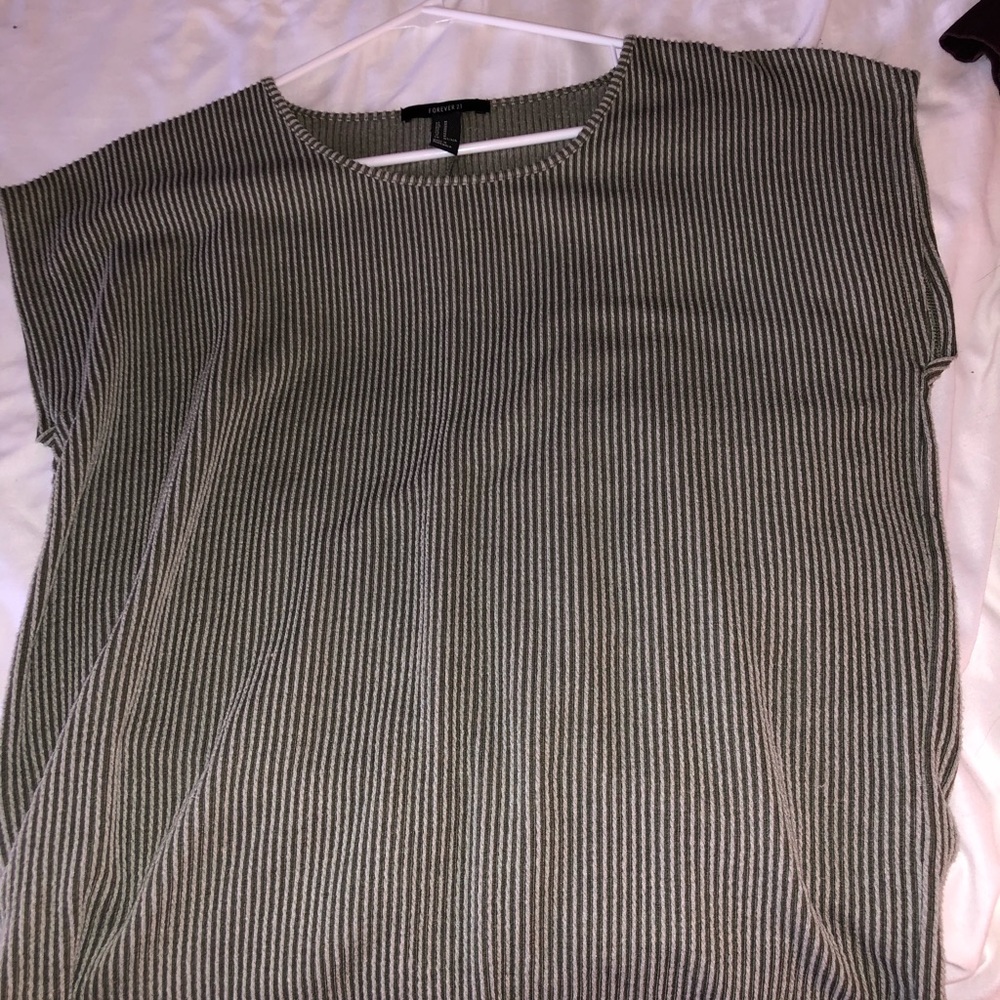 Oversized green t shirt